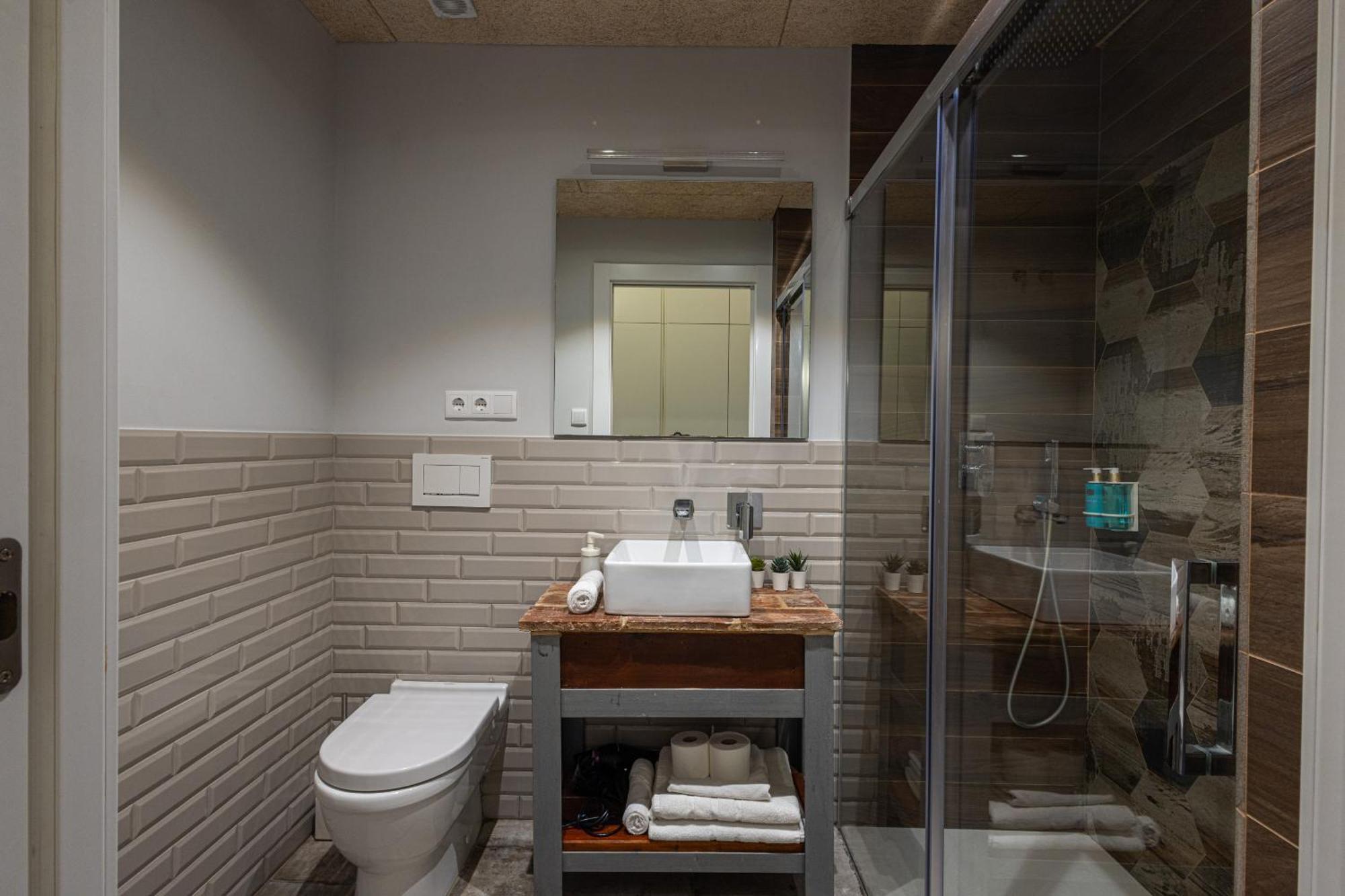 バレンシアFlorit Flats - Center Modern 1Br 2Bth Terrace Wi-Fi Acアパートメント エクステリア 写真