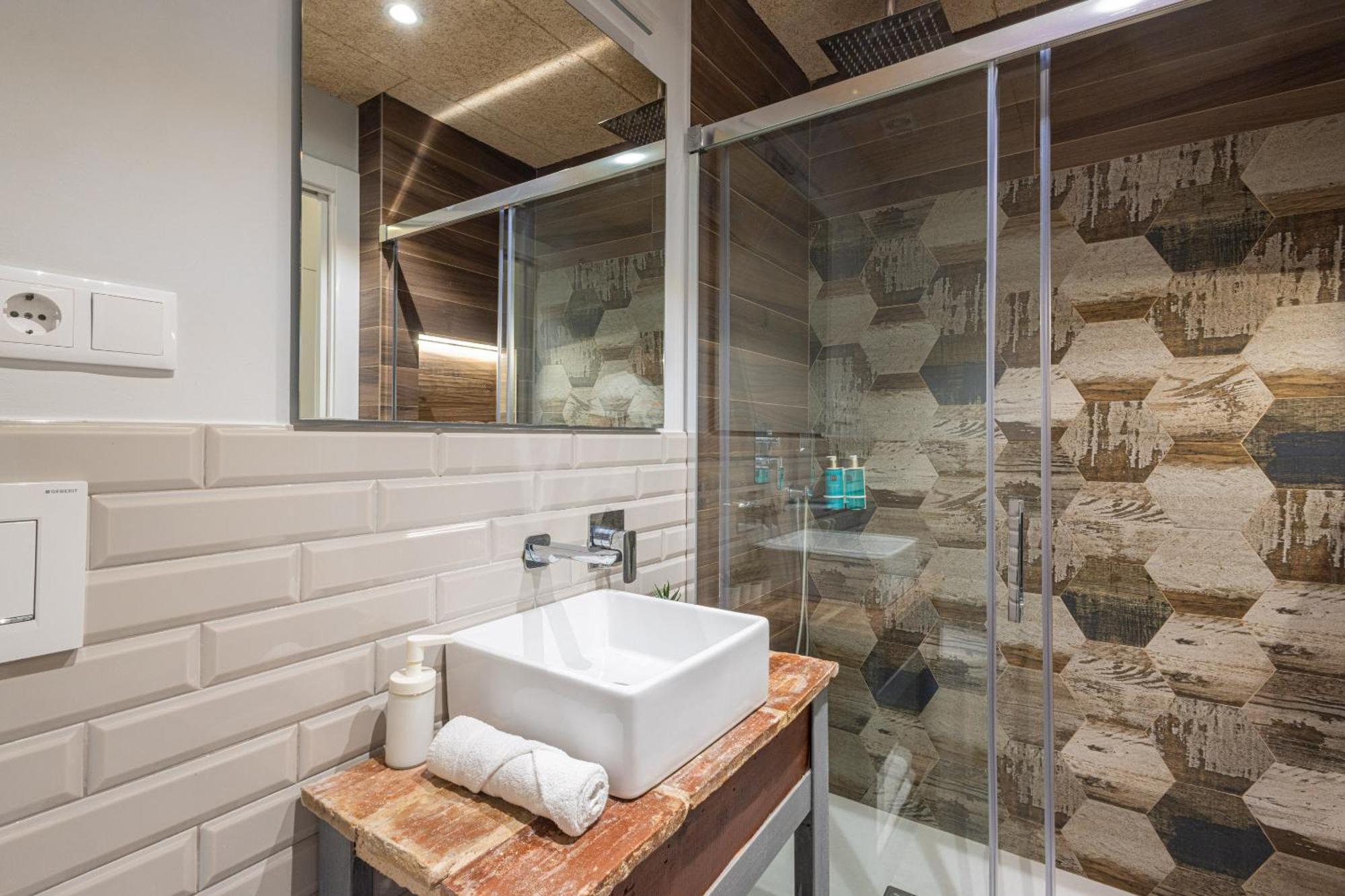 バレンシアFlorit Flats - Center Modern 1Br 2Bth Terrace Wi-Fi Acアパートメント エクステリア 写真